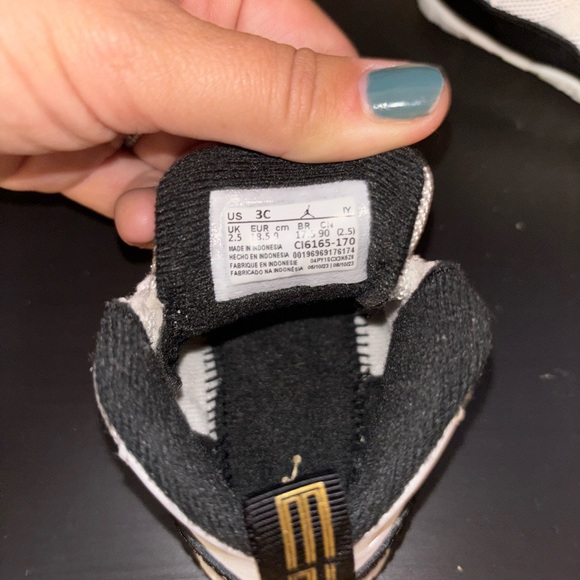 Infant sAir Jordan Retro 11 Crib Bootie 'DMP Gratitude (2023) - Picture 4 of 4